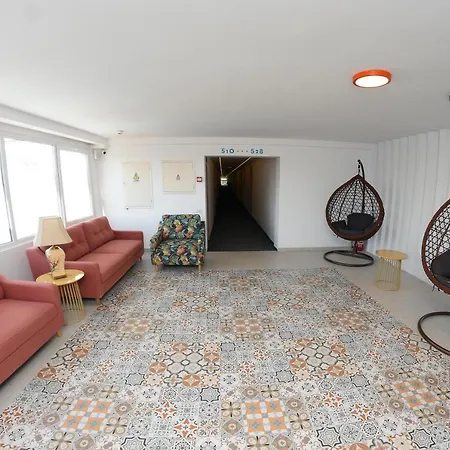 Spring Hotell 3*