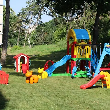 Spring Отель Нептун