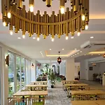 Spring Hotell