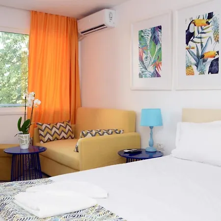 מלון Spring נפטון