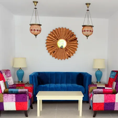 Hotel Spring