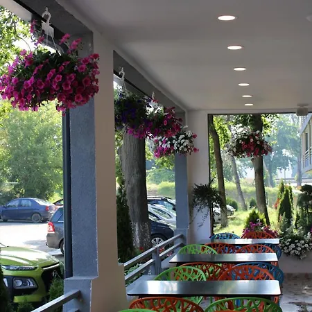 Hotel Spring